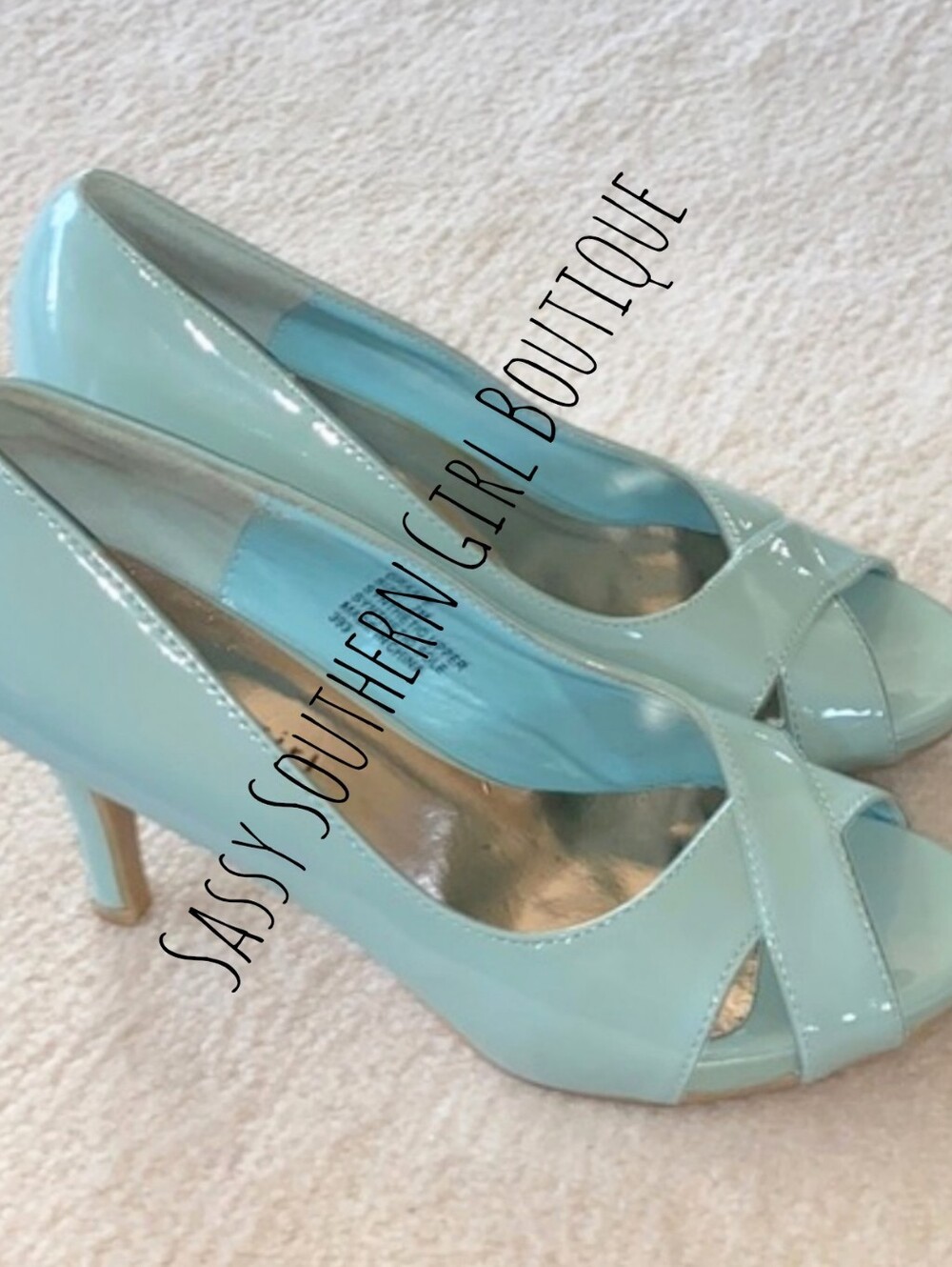 🆕⭐Madden Girl mint peep toe heels